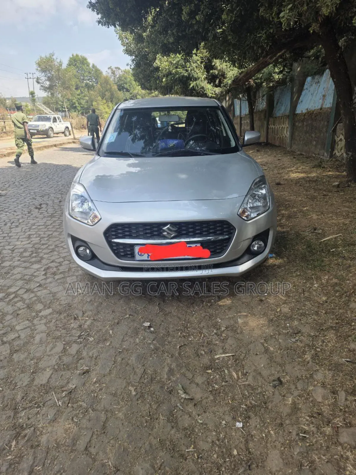 Suzuki Swift 2023 Silver