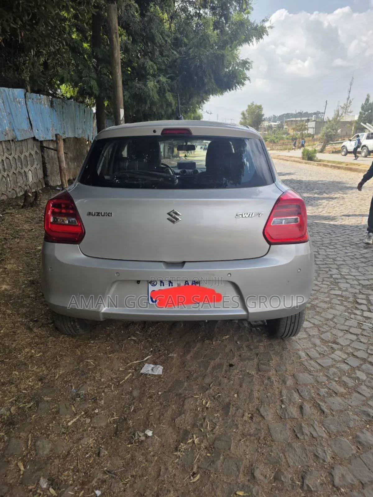 Suzuki Swift 2023 Silver