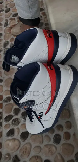 Fila [ Fila F-13v High-Top Sneakers ]