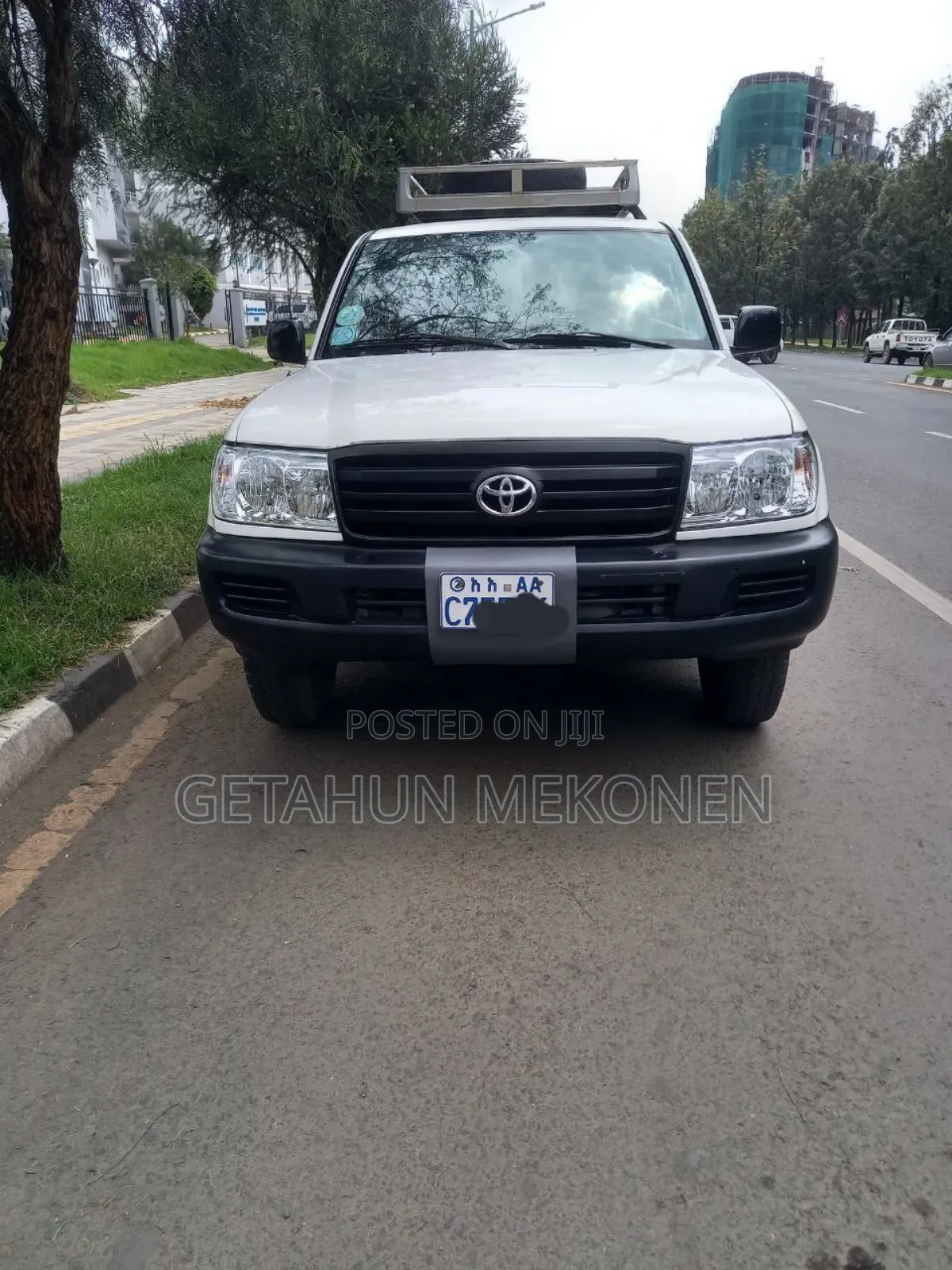 Toyota Land Cruiser 2004 White