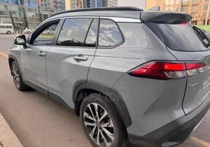 Toyota Corolla Cross Hybrid 2024 Gray