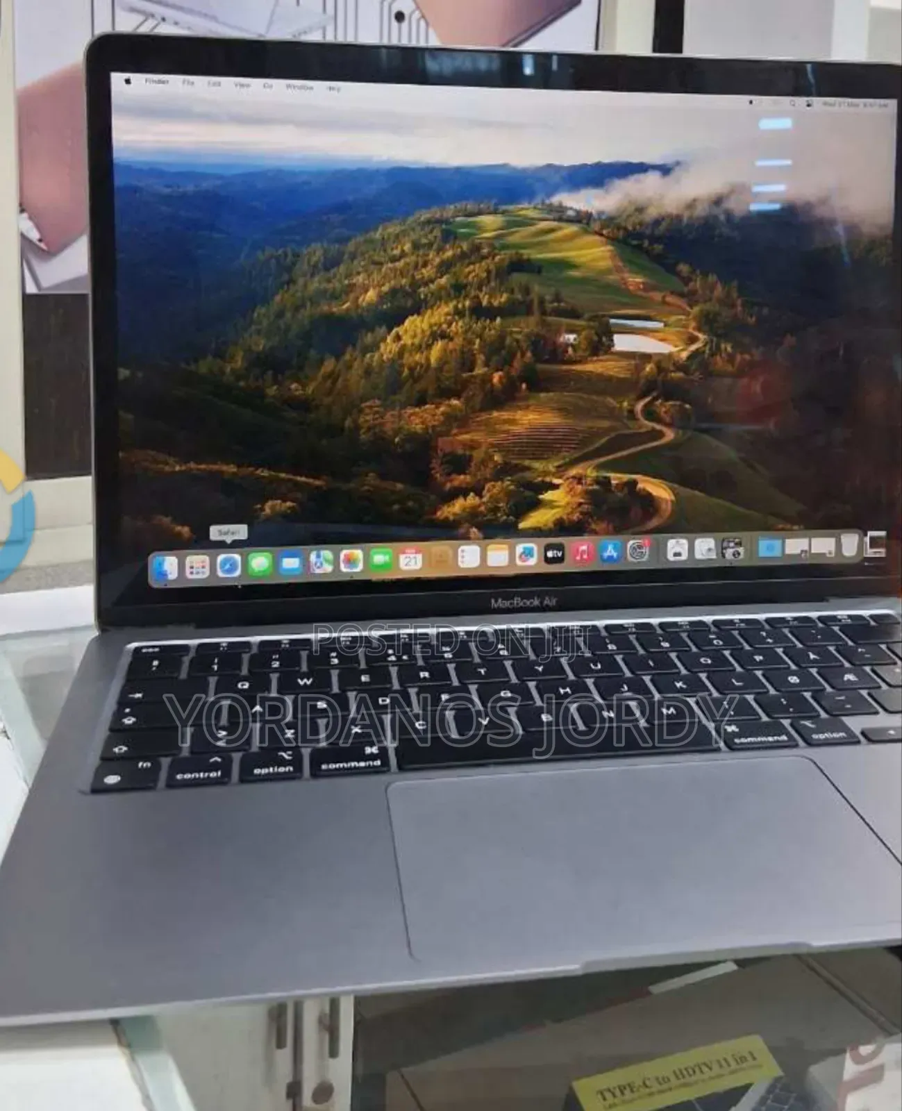 New Laptop Apple MacBook Air 2020 M1 8GB Apple M1 SSD 256GB