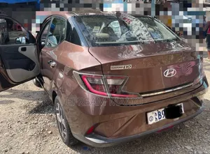 Hyundai I10 2021 Brown