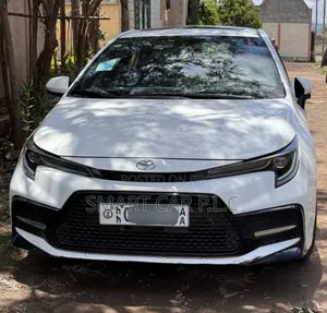 Toyota Corolla 2022 White