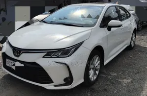 Toyota Corolla 2022 White