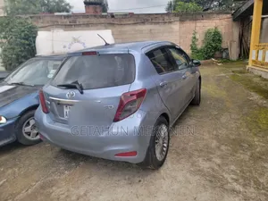 Toyota Yaris 2012 Blue