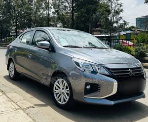 Mitsubishi Attrage 2020 Silver