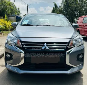 Mitsubishi Attrage 2020 Silver