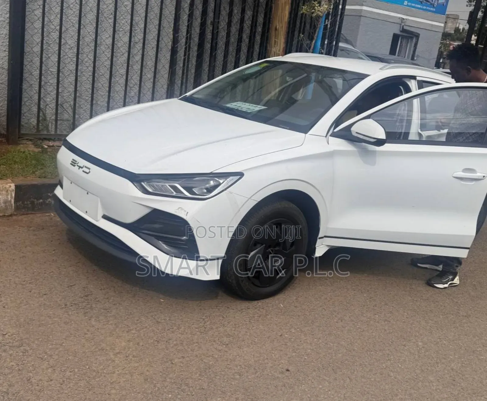 BYD E2 43 kWh 94 hp FWD 2024 White