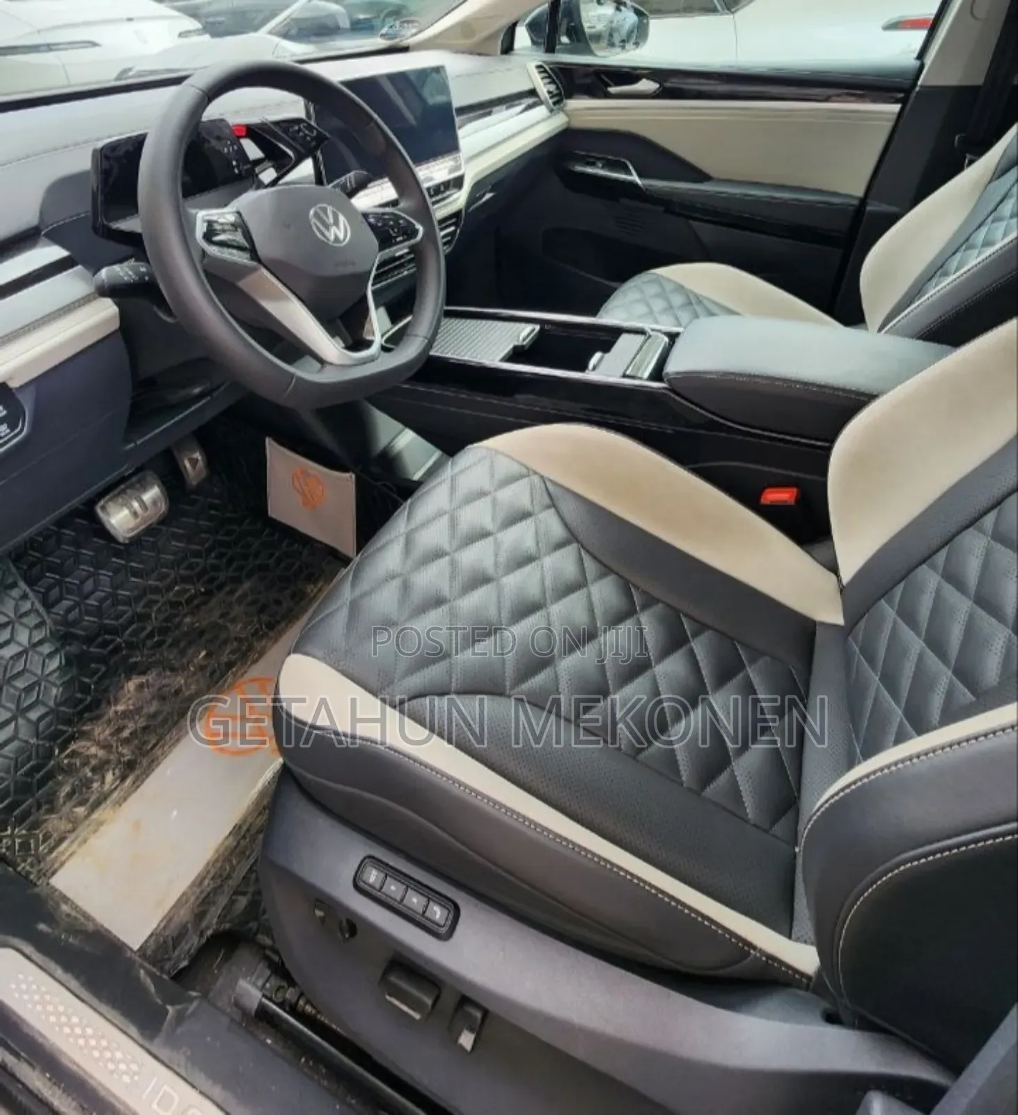 New Volkswagen ID.6 2025 Gold