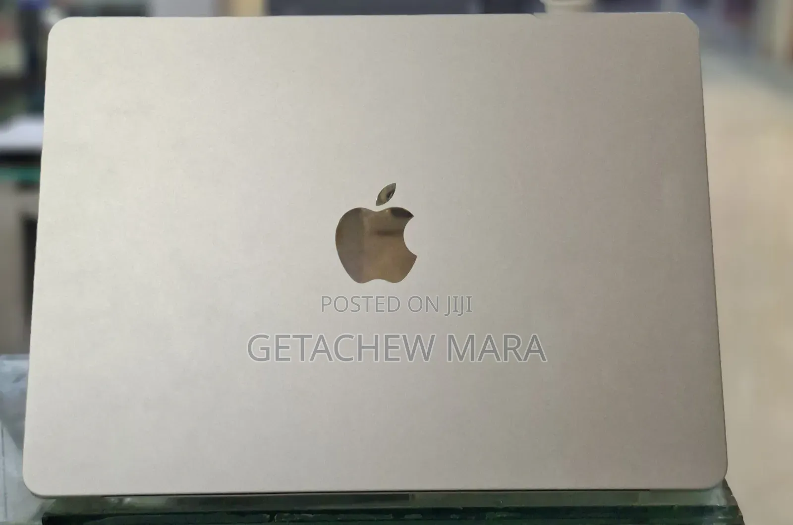 New Laptop Apple MacBook Air 2022 M2 8GB Intel SSD 256GB