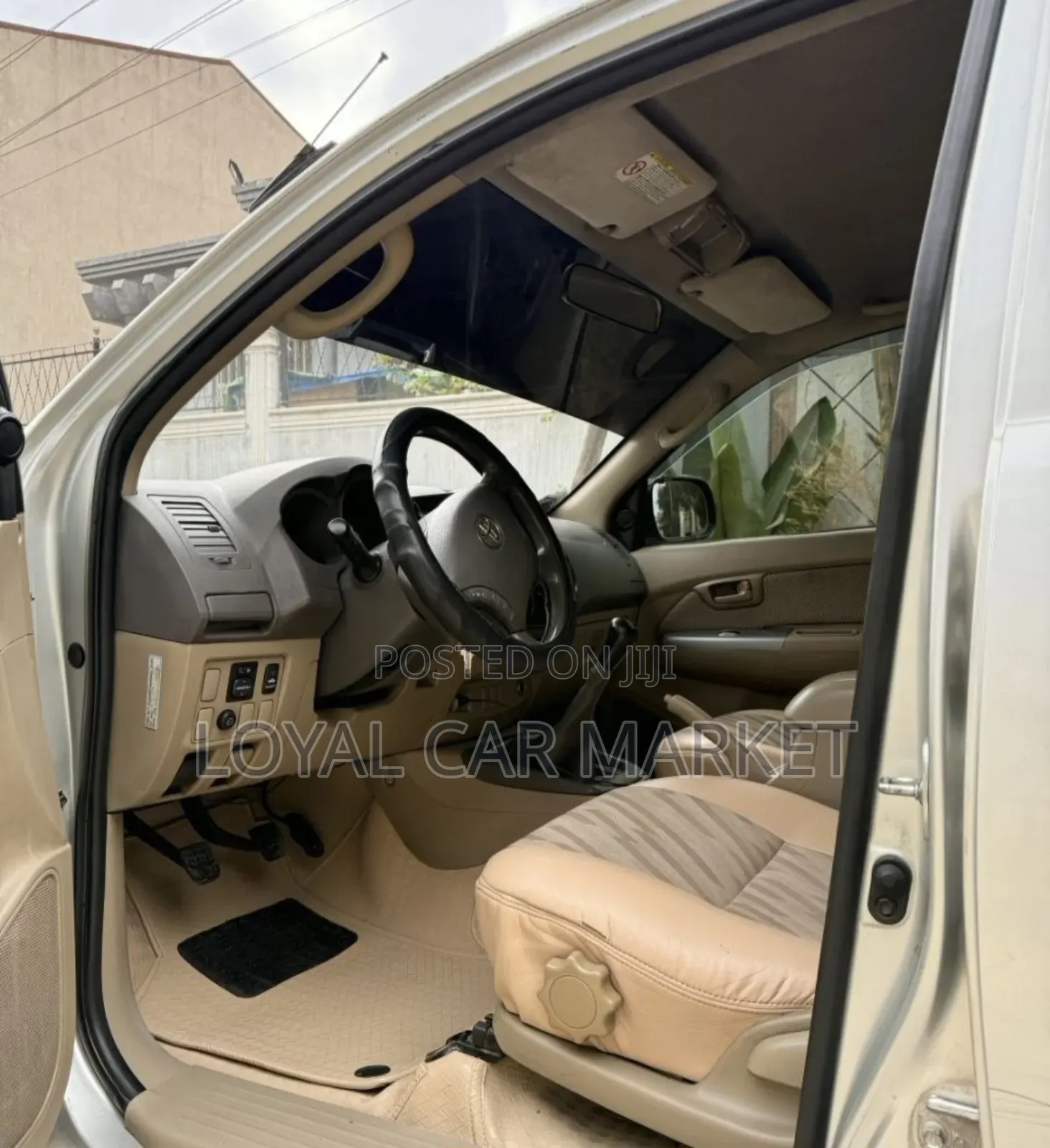 Toyota Hilux 2010 Gray