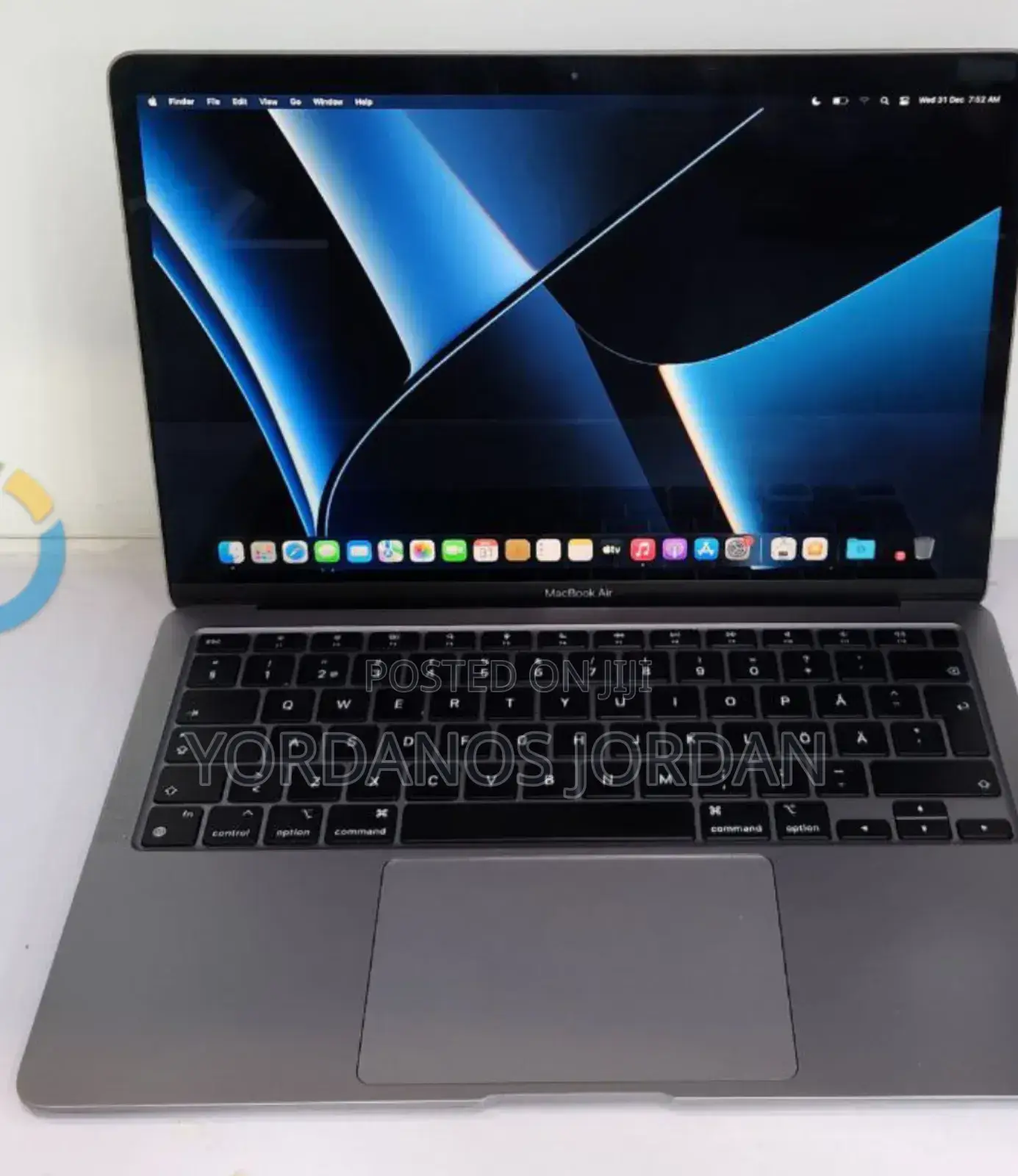 New Laptop Apple MacBook Air 2020 M1 16GB Apple M1 SSD 256GB