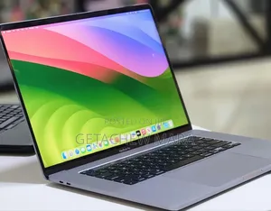 New Laptop Apple MacBook Pro 2019 32GB Intel Core I7 SSD 512GB