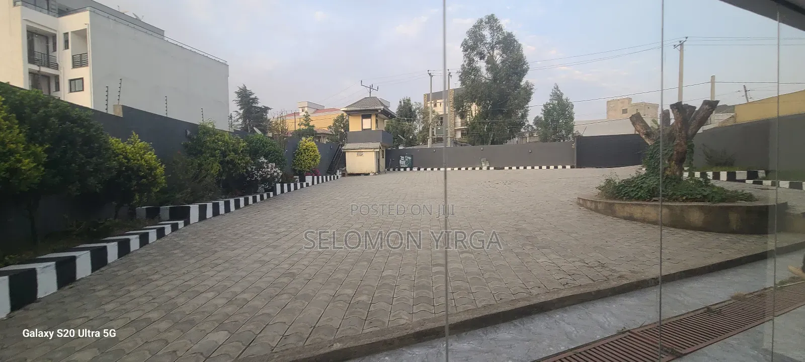 የሚከራይ መጋዘን