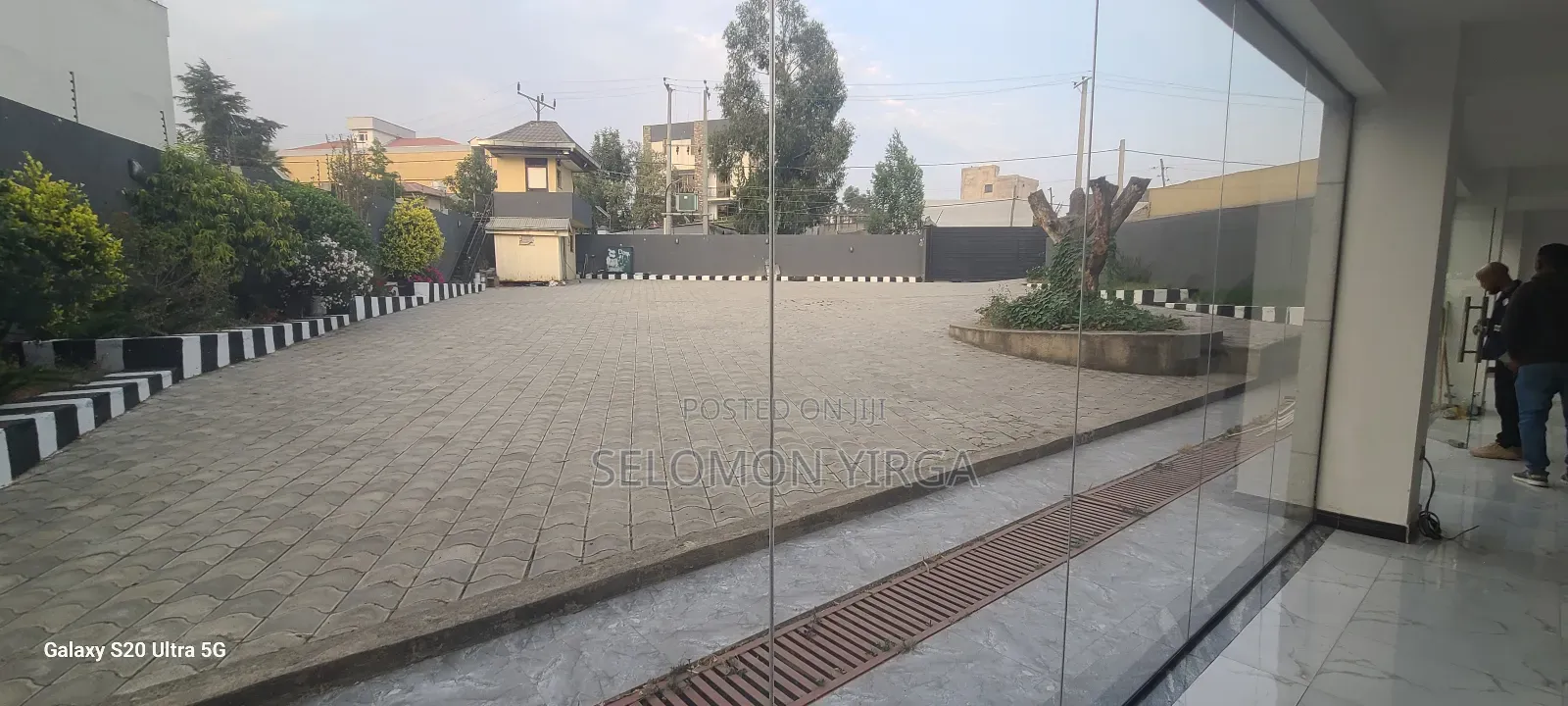 የሚከራይ መጋዘን