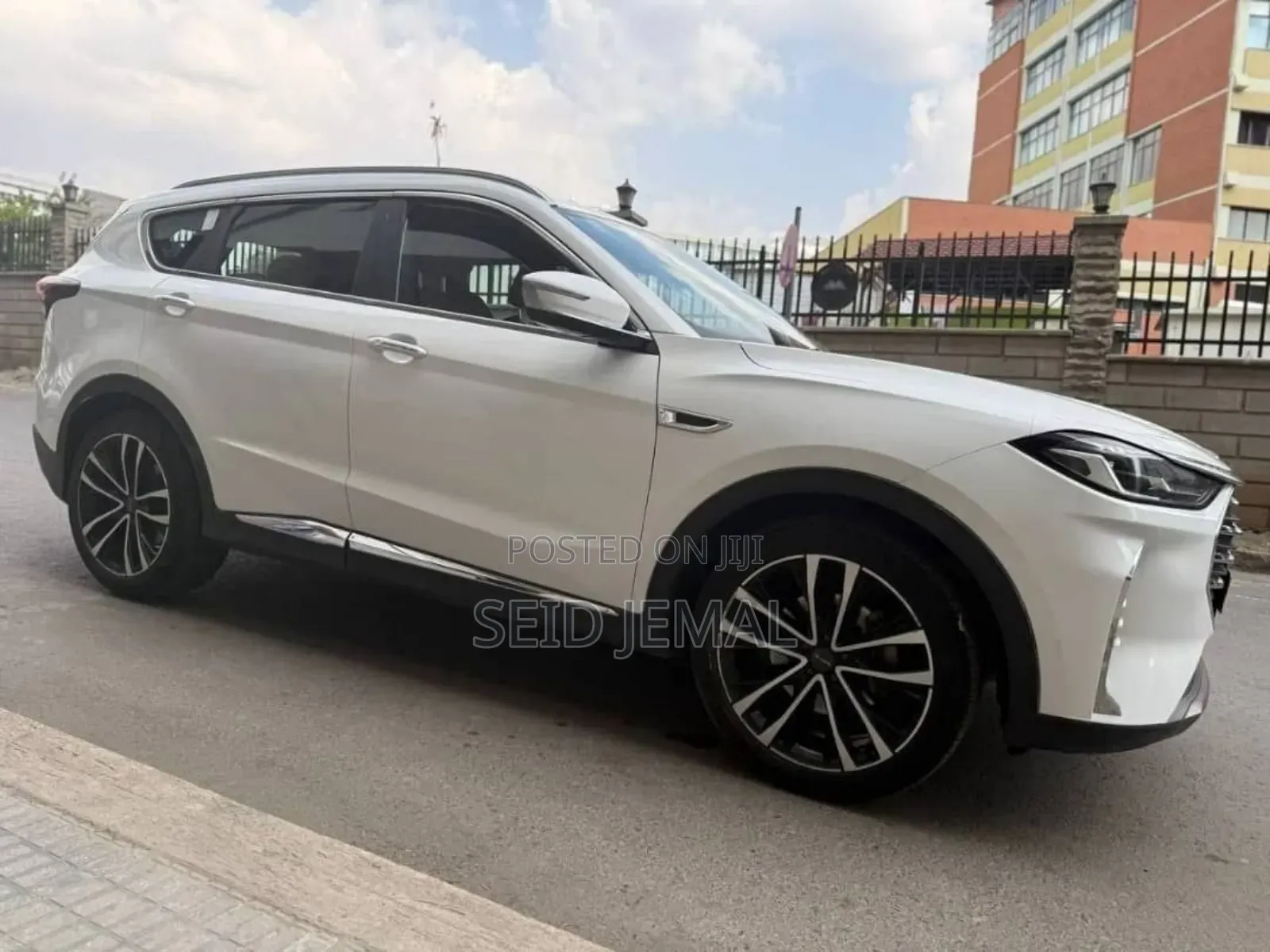 Jetour X70 Plus 2022 White