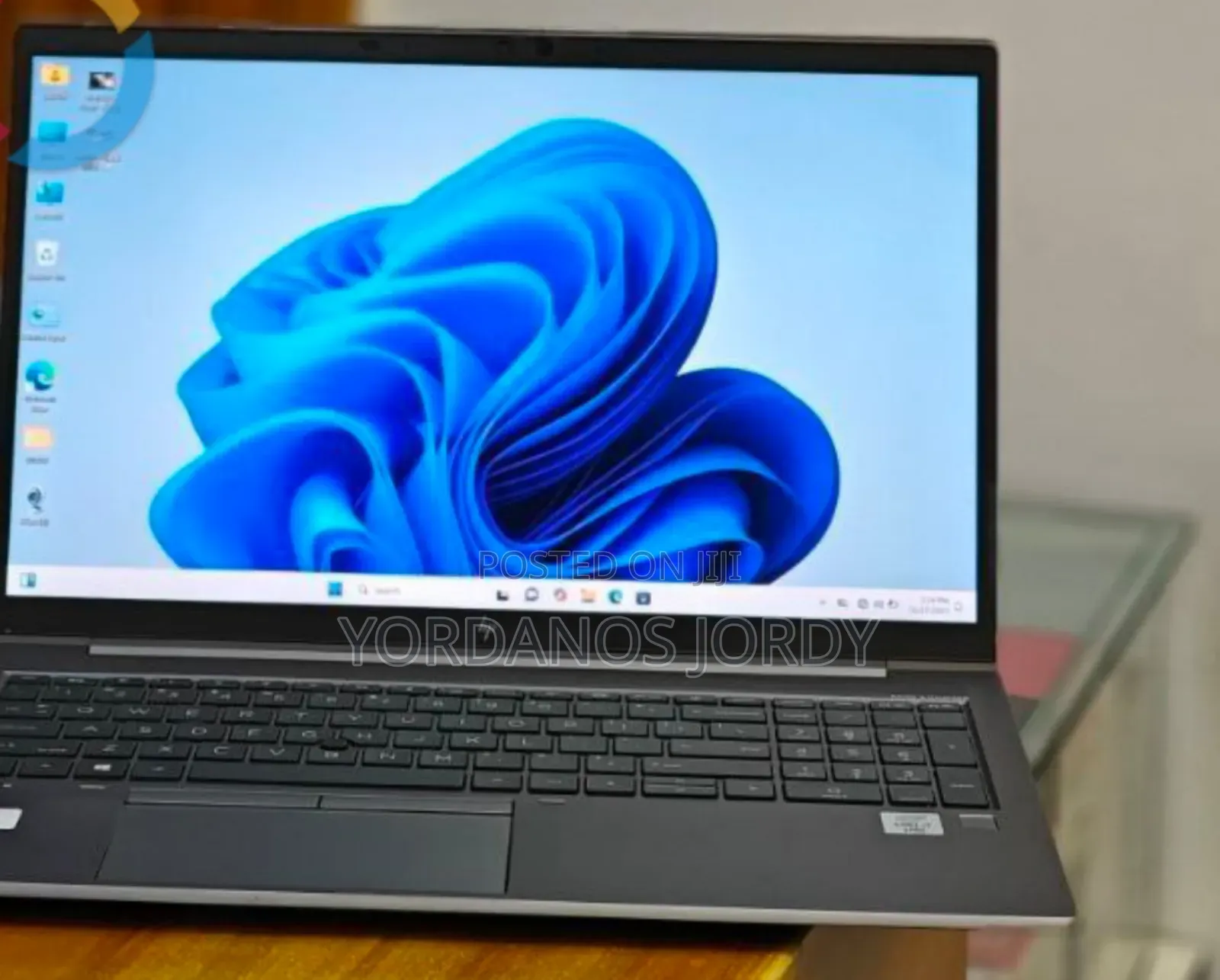 New Laptop HP ZBook Firefly 15 G7 32GB Intel Core I7 SSD 512GB