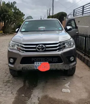 Toyota Hilux Revo Single Cab Deisel 2.4 RWD 2019 Gold