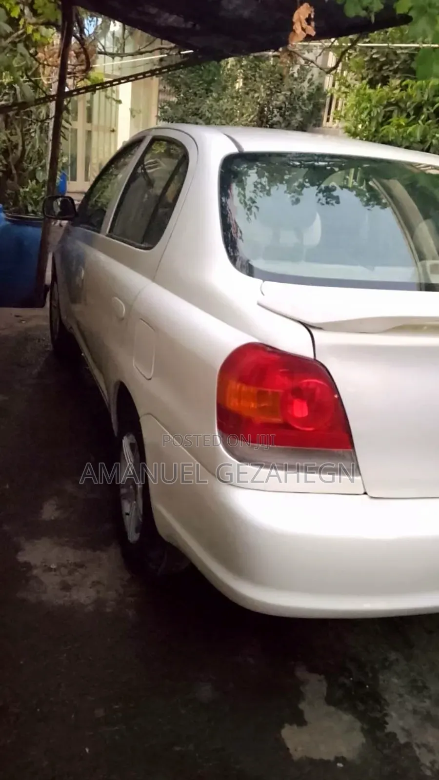 Toyota Platz 2005 White