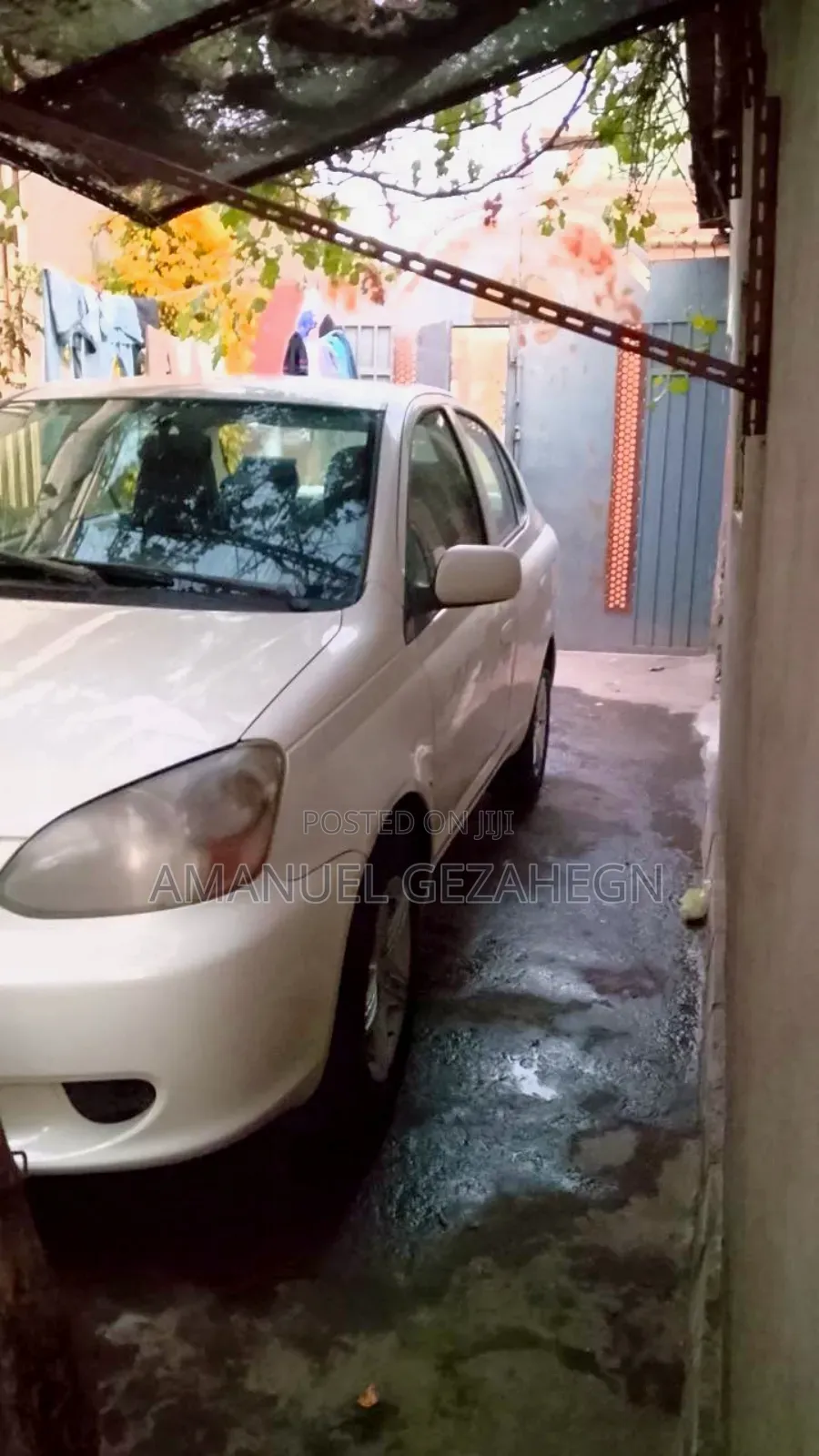 Toyota Platz 2005 White