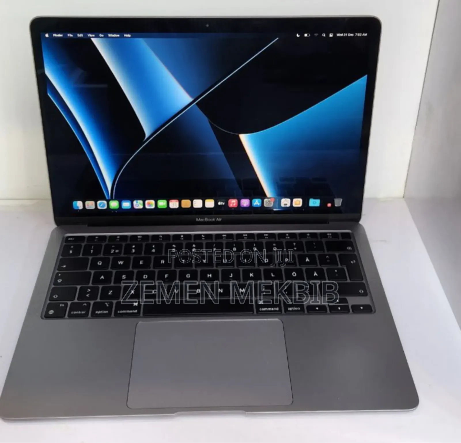 New Laptop Apple MacBook Pro M1 16GB SSD 256GB