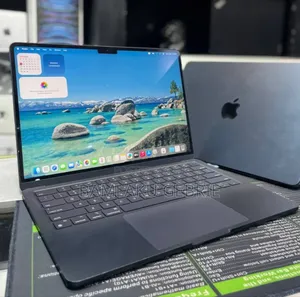 New Laptop Apple MacBook Air 2024 M3 13-Inch 8GB Apple M3 SSD 256GB