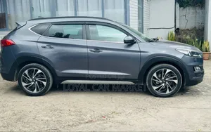 Photo - Hyundai Tucson 2020 Gray