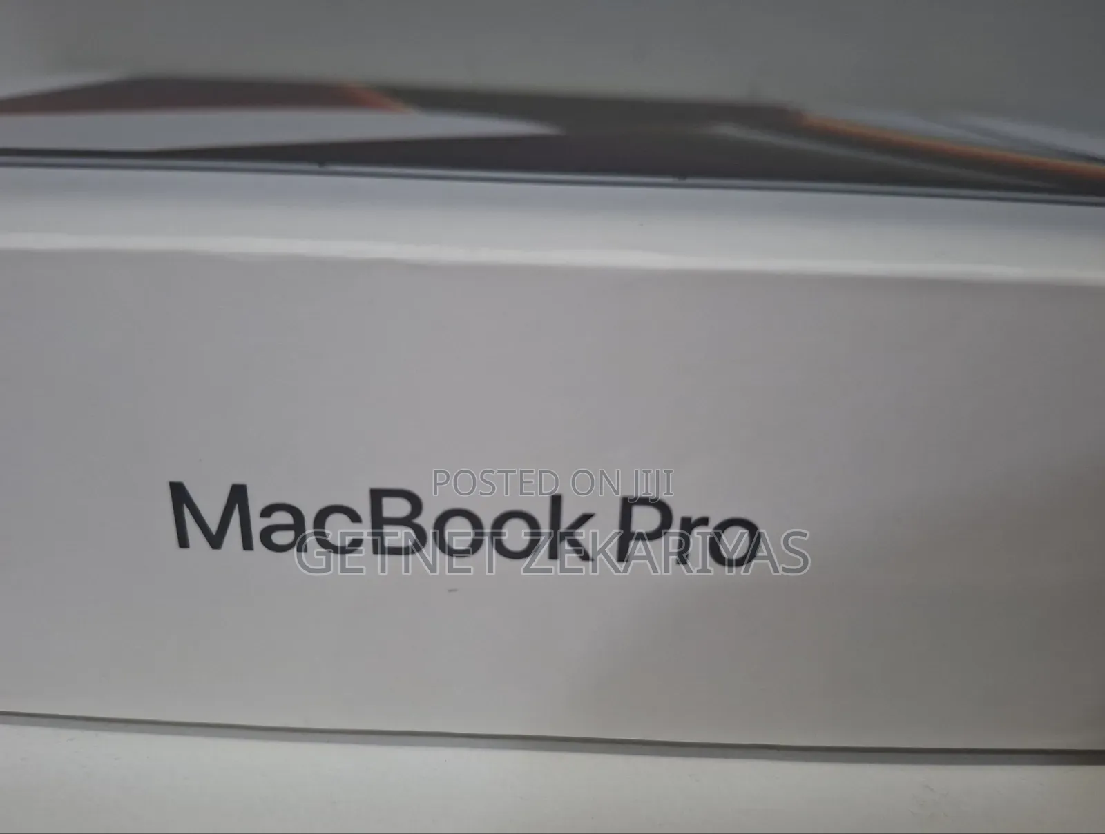 New Laptop Apple MacBook Pro M1 32GB Apple M1 Pro SSD 1T