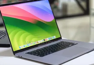 New Laptop Apple MacBook Pro 2019 32GB Intel Core I7 SSD 512GB