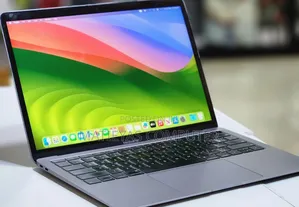 New Laptop Apple MacBook Pro 2019 32GB Intel Core I7 SSD 512GB