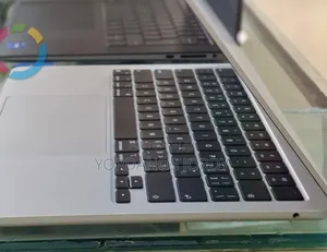 New Laptop Apple MacBook Air 2022 M2 8GB Apple M2 SSD 256GB