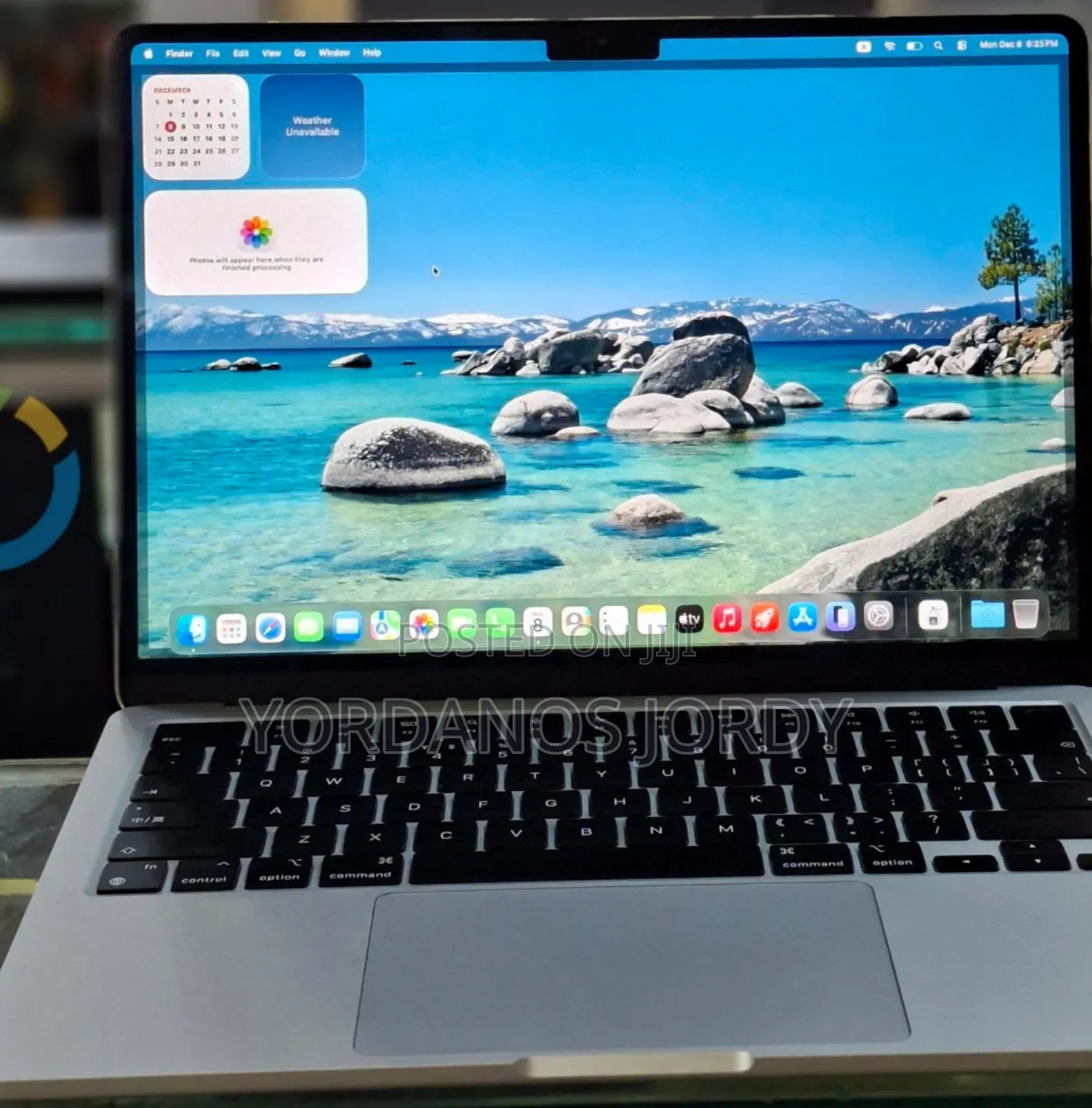 New Laptop Apple MacBook Air 2022 M2 8GB Apple M2 SSD 256GB