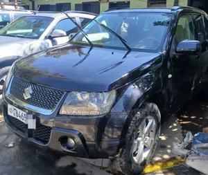 Suzuki Grand Vitara 2011 Black