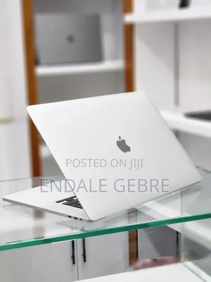 New Laptop Apple MacBook Pro 2019 16GB Intel Core I7 SSD 512GB