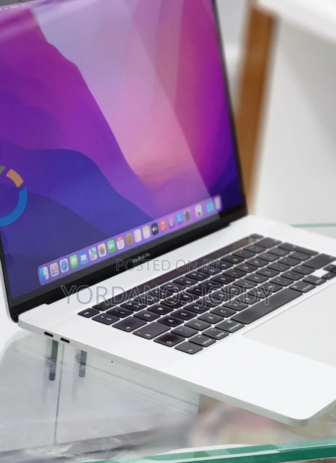 New Laptop Apple MacBook Pro 2019 16GB Intel Core I7 SSD 512GB