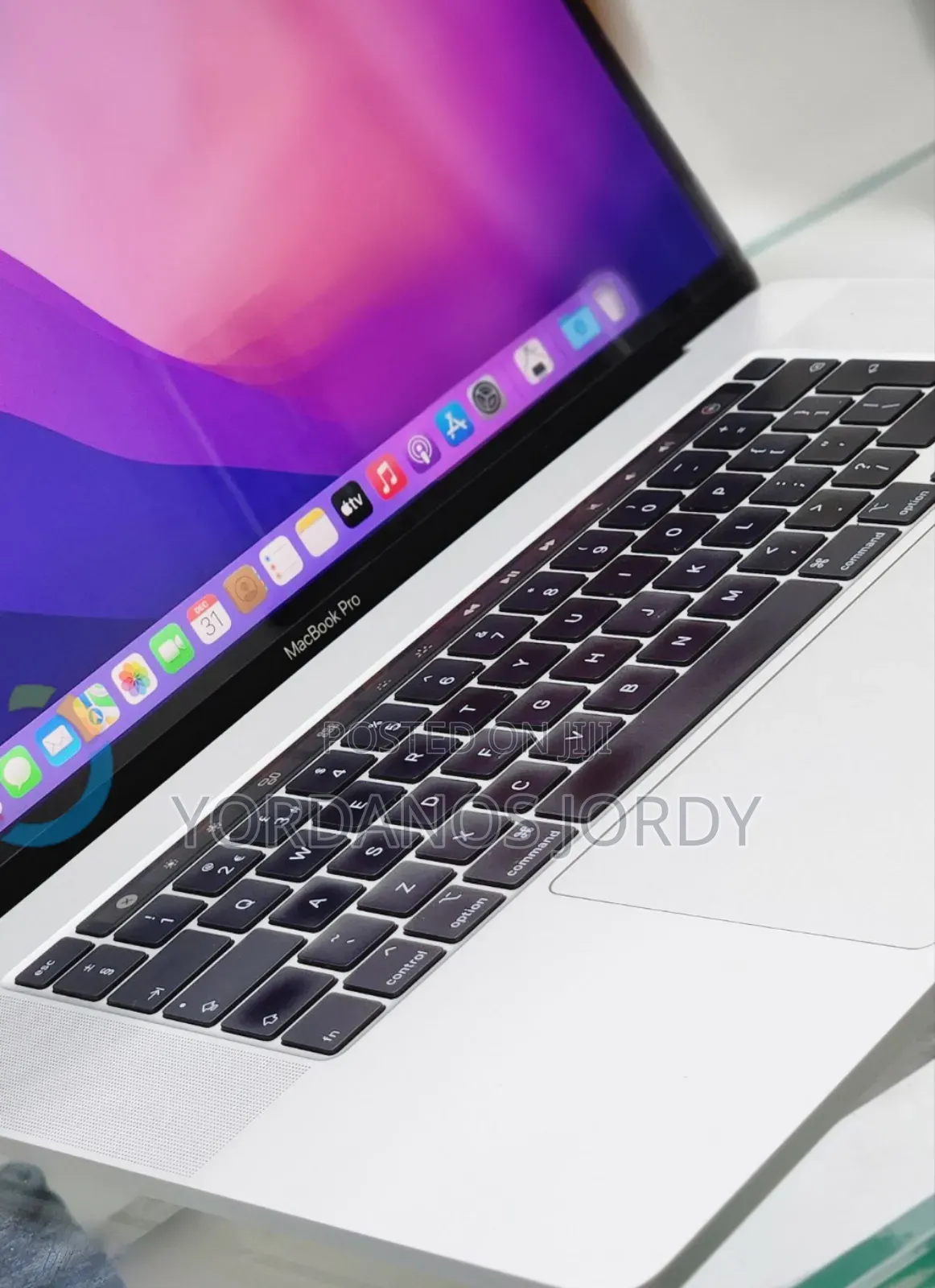 New Laptop Apple MacBook Pro 2019 16GB Intel Core I7 SSD 512GB