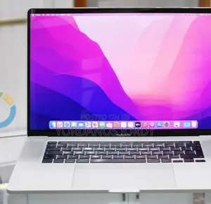 New Laptop Apple MacBook Pro 2019 16GB Intel Core I7 SSD 512GB