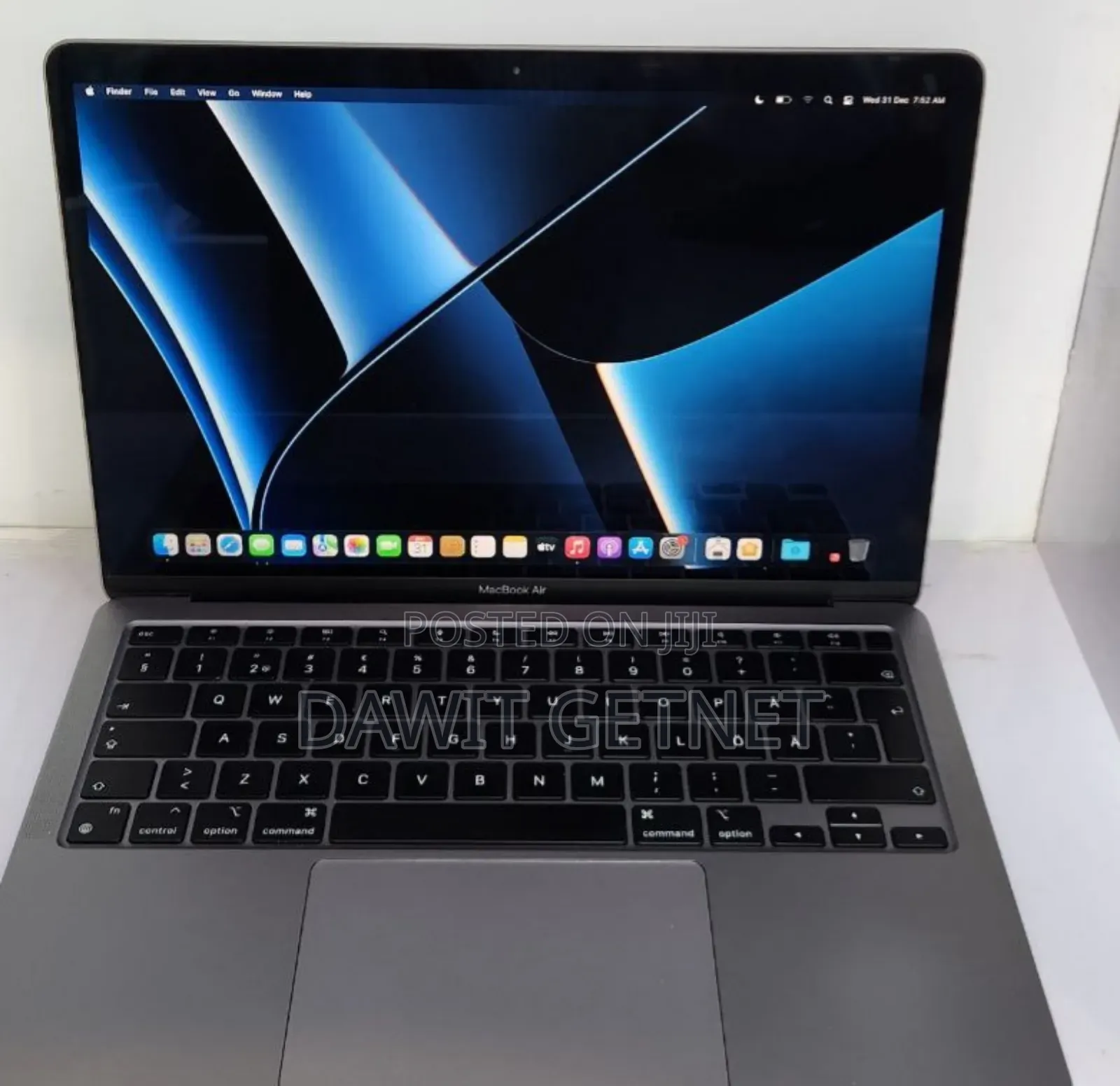 New Laptop Apple MacBook Air 2020 M1 16GB Apple M1 SSD 256GB