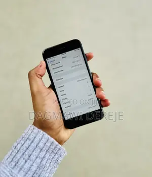 New Apple iPhone 8 64 GB Black