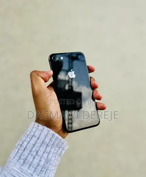 Photo - New Apple iPhone 8 64 GB Black