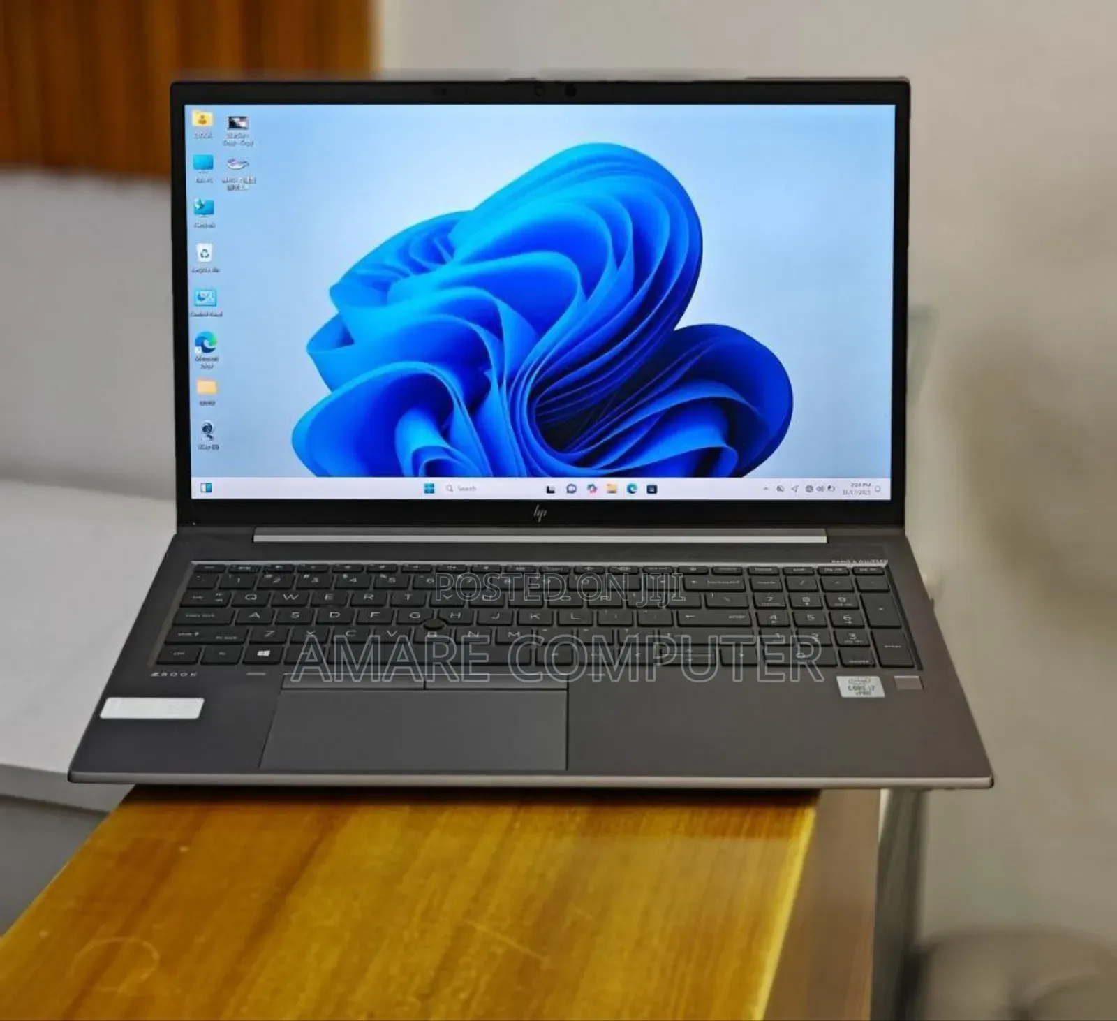 New Laptop HP ZBook Firefly 15 G7 32GB Intel Core I7 SSD 512GB