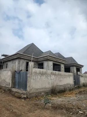 3bdrm House in Akaky Kaliti for sale