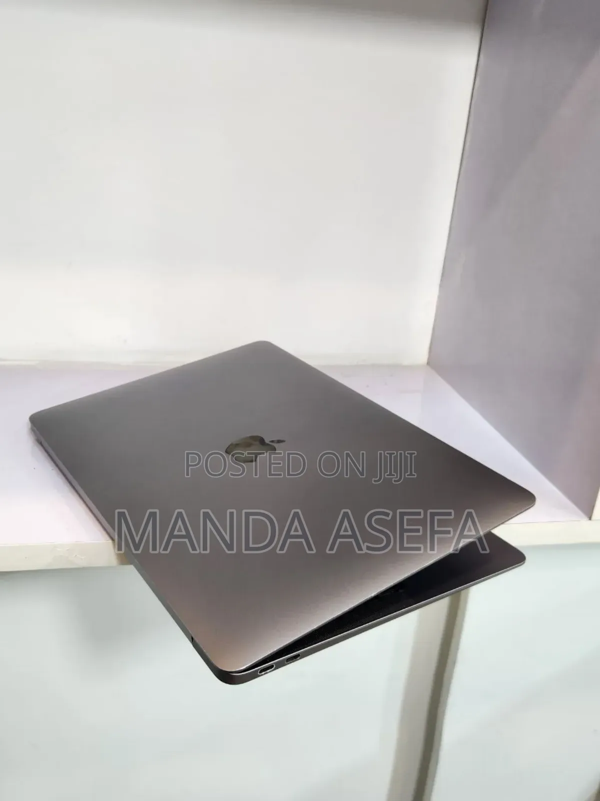 New Laptop Apple MacBook Air 2020 M1 16GB Apple M1 SSD 256GB