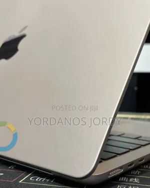 New Laptop Apple MacBook Air 2023 M2 8GB Apple M2 SSD 256GB