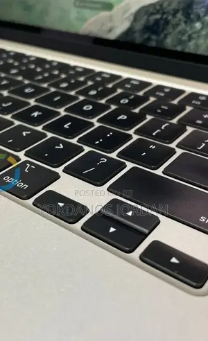 New Laptop Apple MacBook Air 2023 M2 8GB Apple M2 SSD 256GB