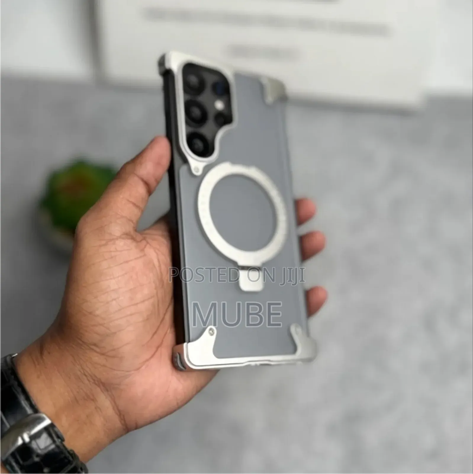 Samsung Galaxy S25 Ultra - ፕሪሚየም ማግኔቲክ ከቨር (Magsafe Case)