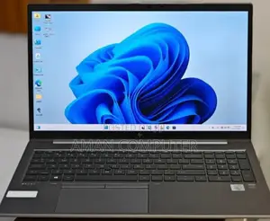 New Laptop HP ZBook Firefly 15 G7 32GB Intel Core I7 SSD 512GB