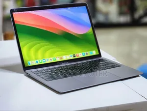 Photo - New Laptop Apple MacBook Pro 2019 32GB Intel Core I7 SSD 512GB