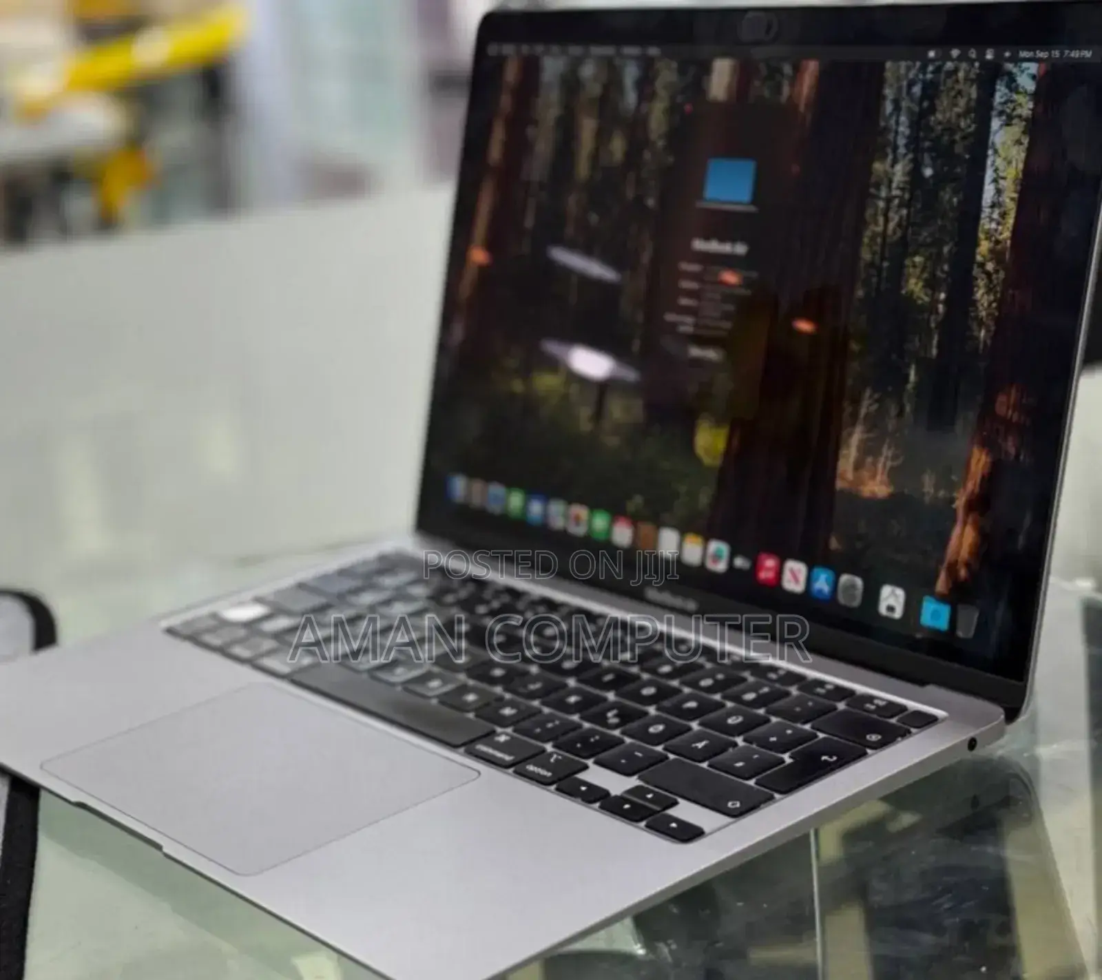 New Laptop Apple MacBook Air 2020 M1 8GB Intel Core I3 SSD 256GB